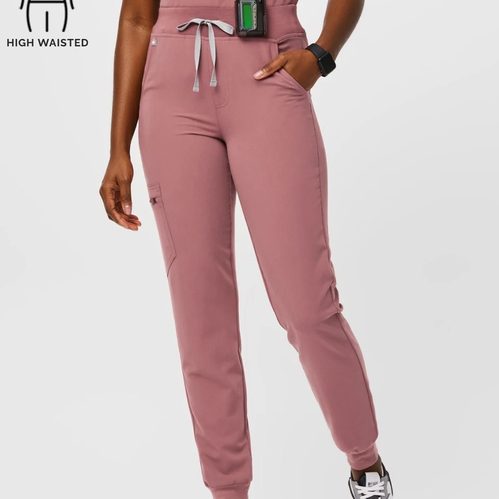 Figs Women's Mauve High Waisted Zamora Jogger Scrub Pants Size S T (small tall)